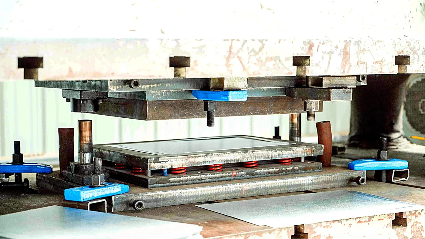 Infrared curing ovens and finished-tile end of the line