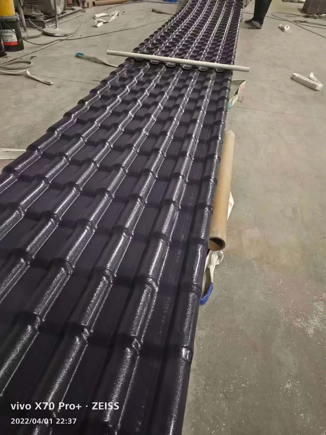 Resin tile edge and lap detail
